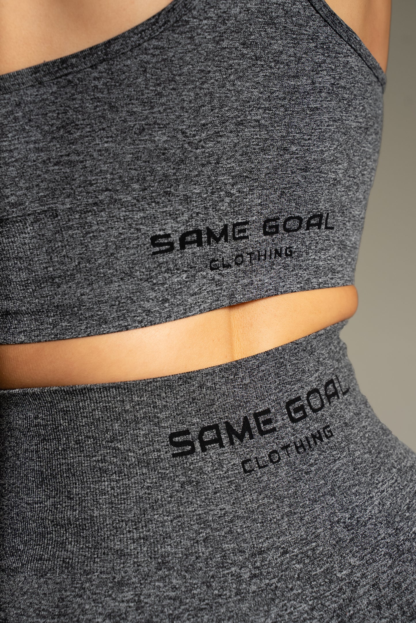 Sport seamless bra tummanharmaa