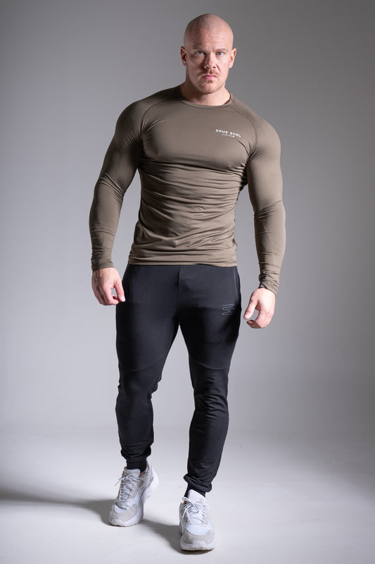 Active pitkähihainen armyvihreä