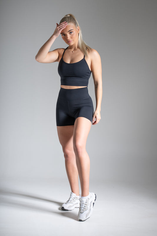 Comfy shortsit musta