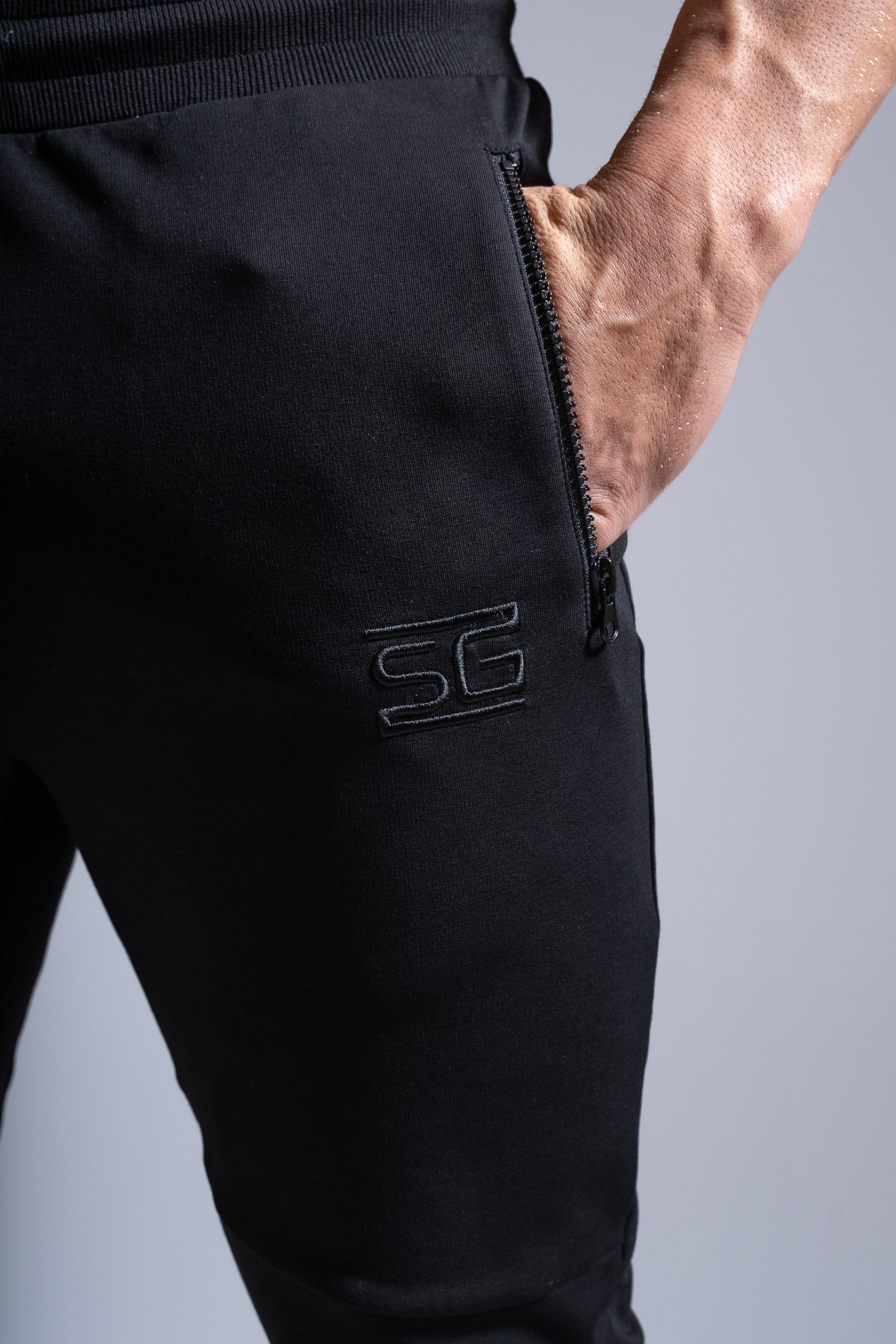 Miesten Basic collegehousut musta