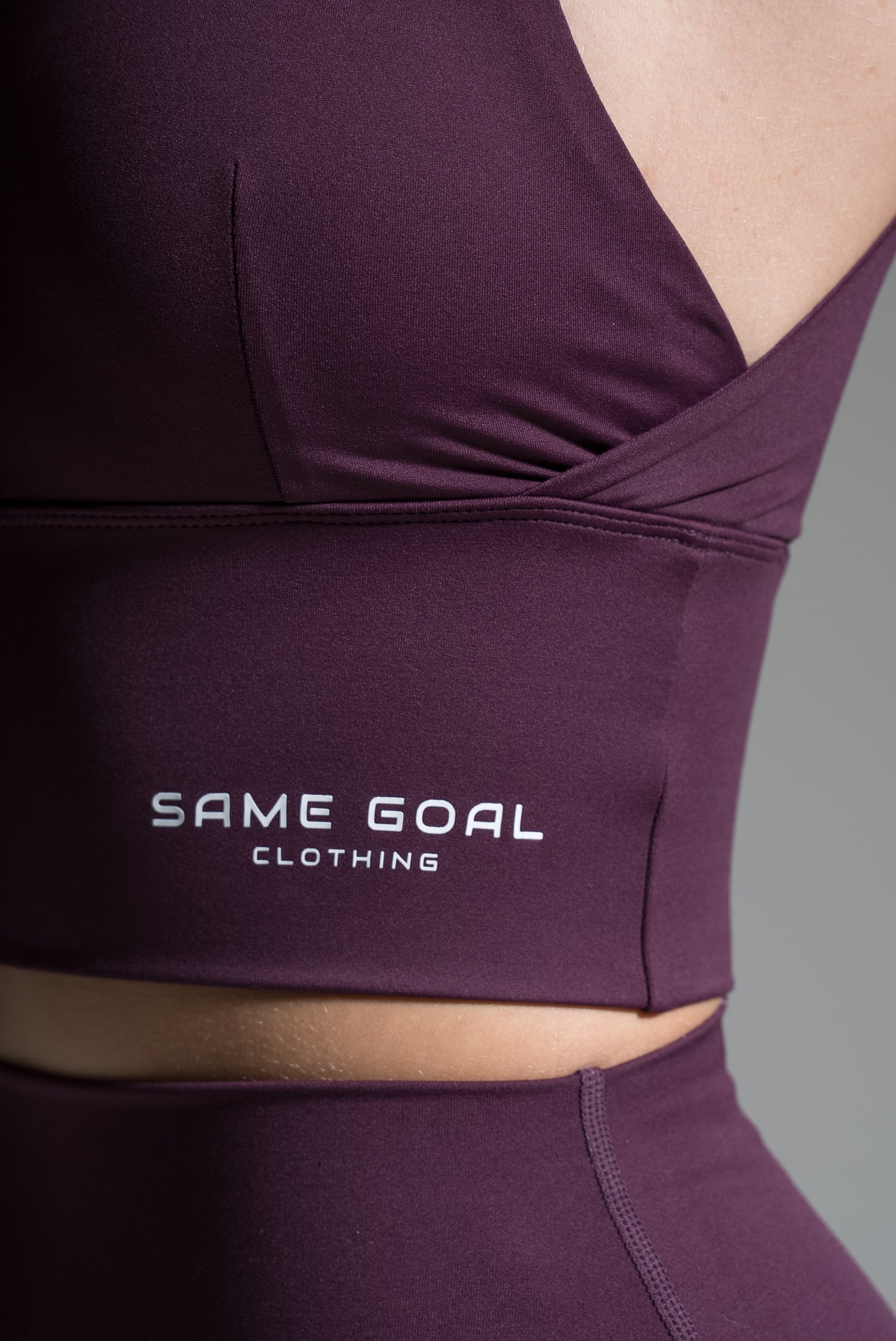 Re-Goal crop top viininpunainen