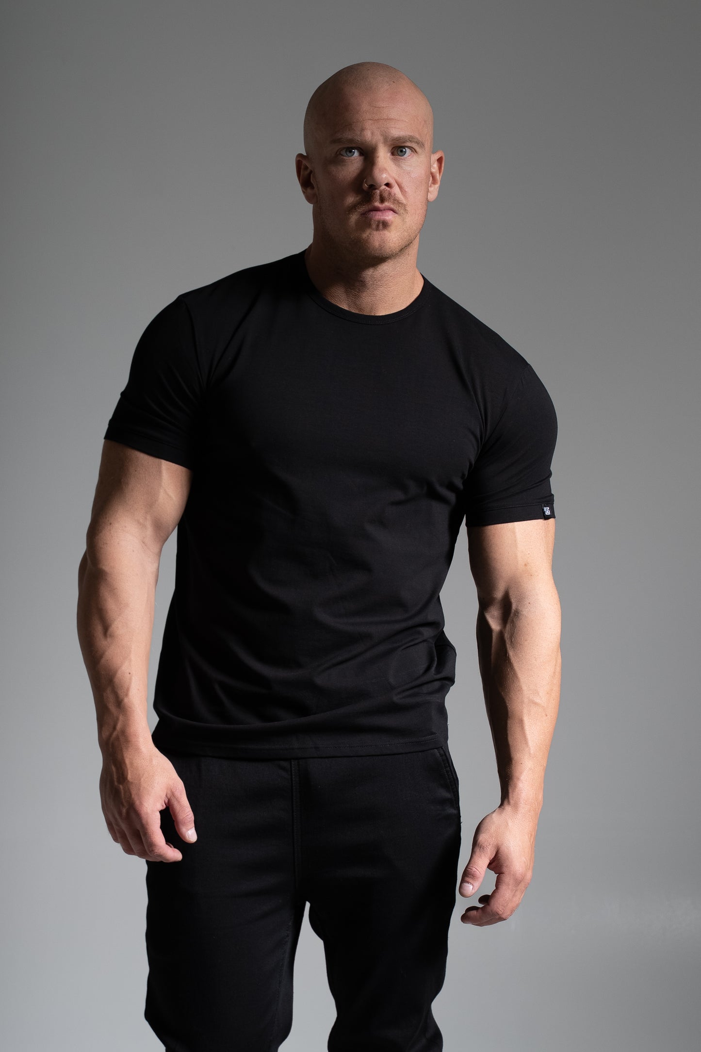Miesten Basic o-neck t-paita musta