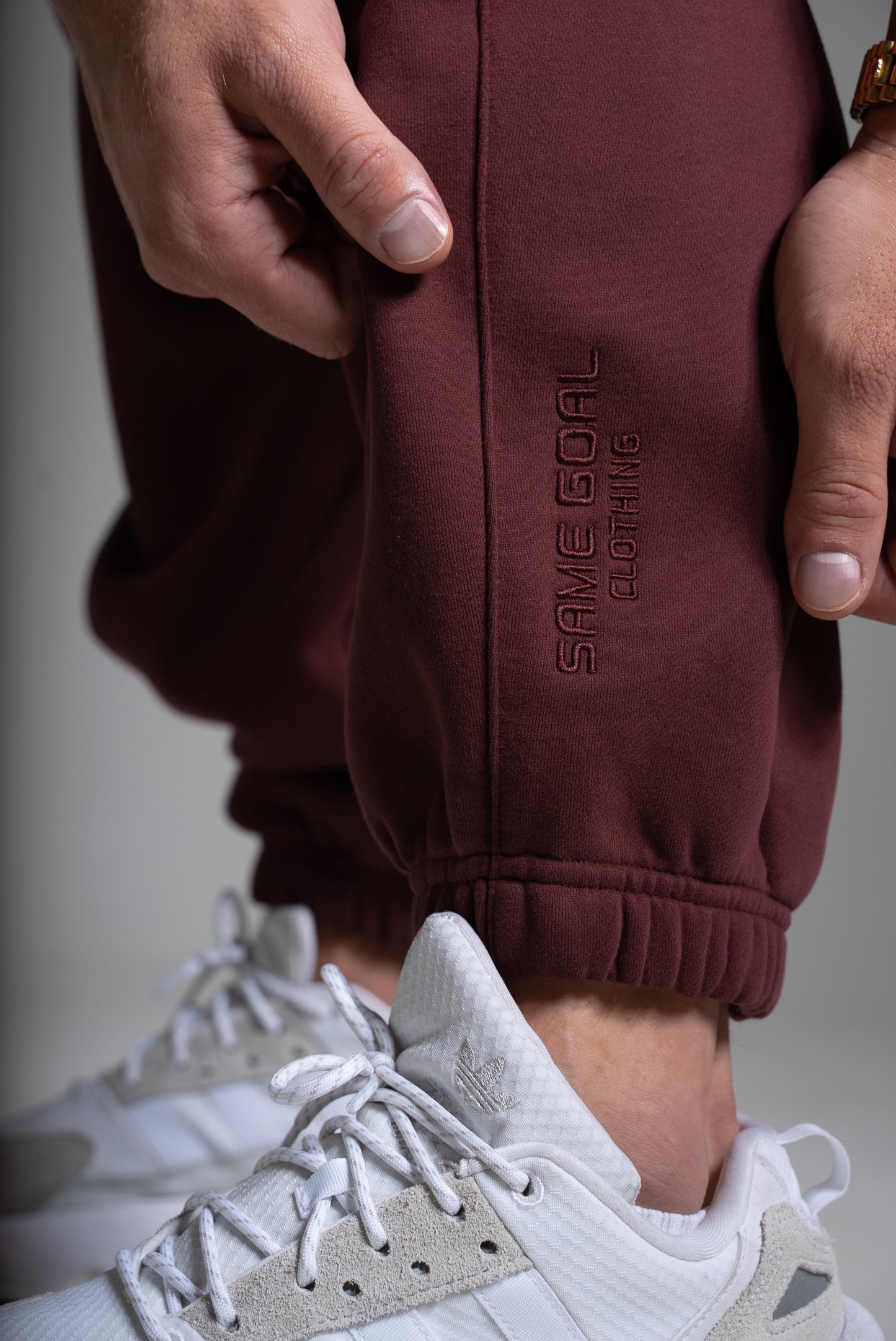 Collegehousut heavy viininpunainen