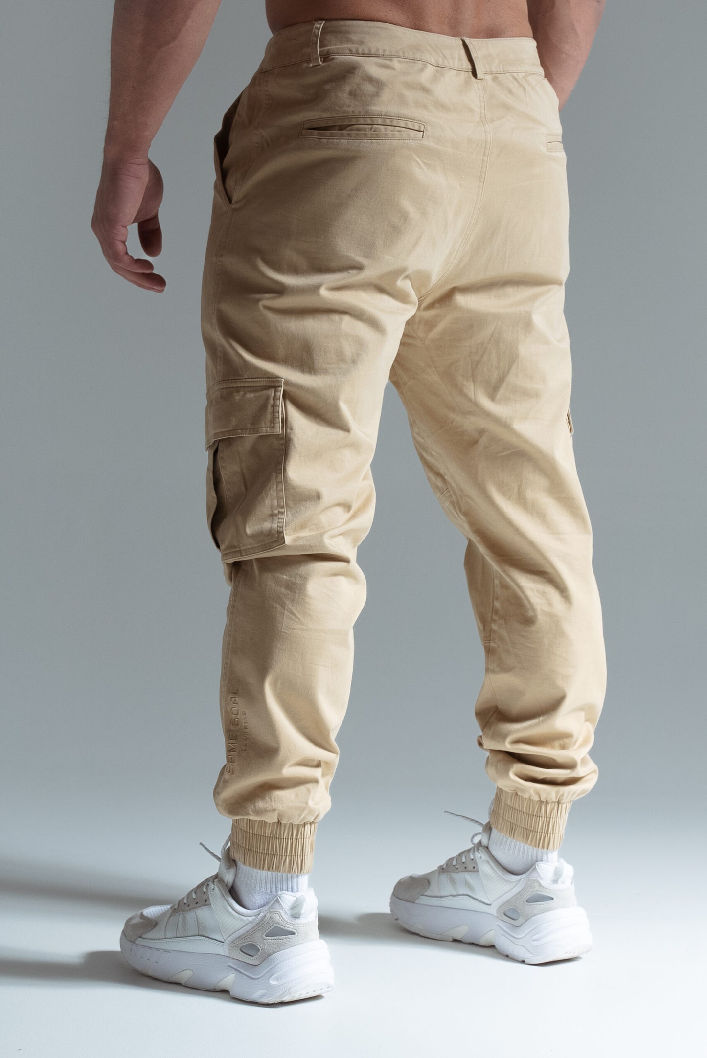 Miesten reisitaskuhousut beige