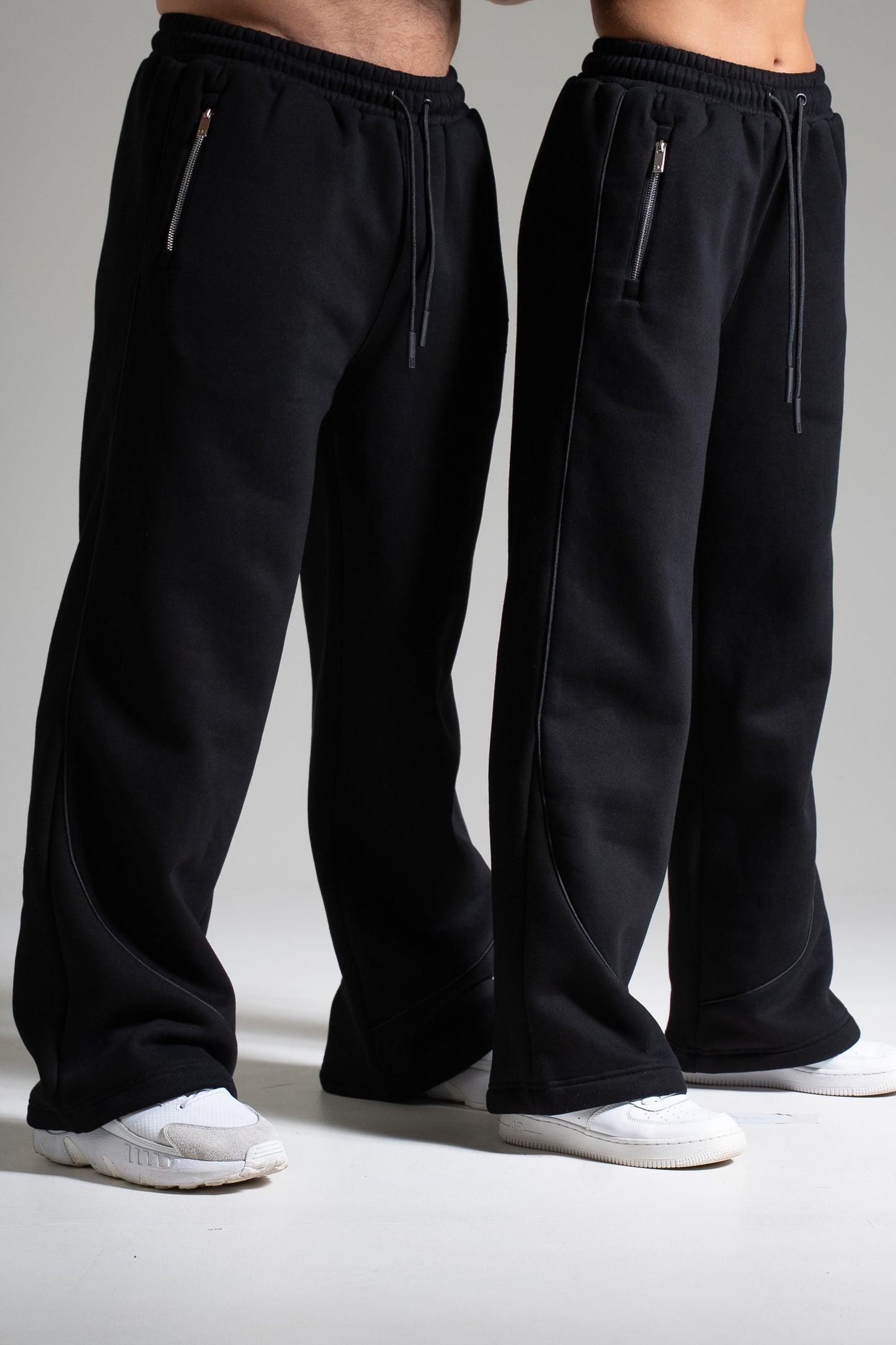 HEAVY zip housut musta