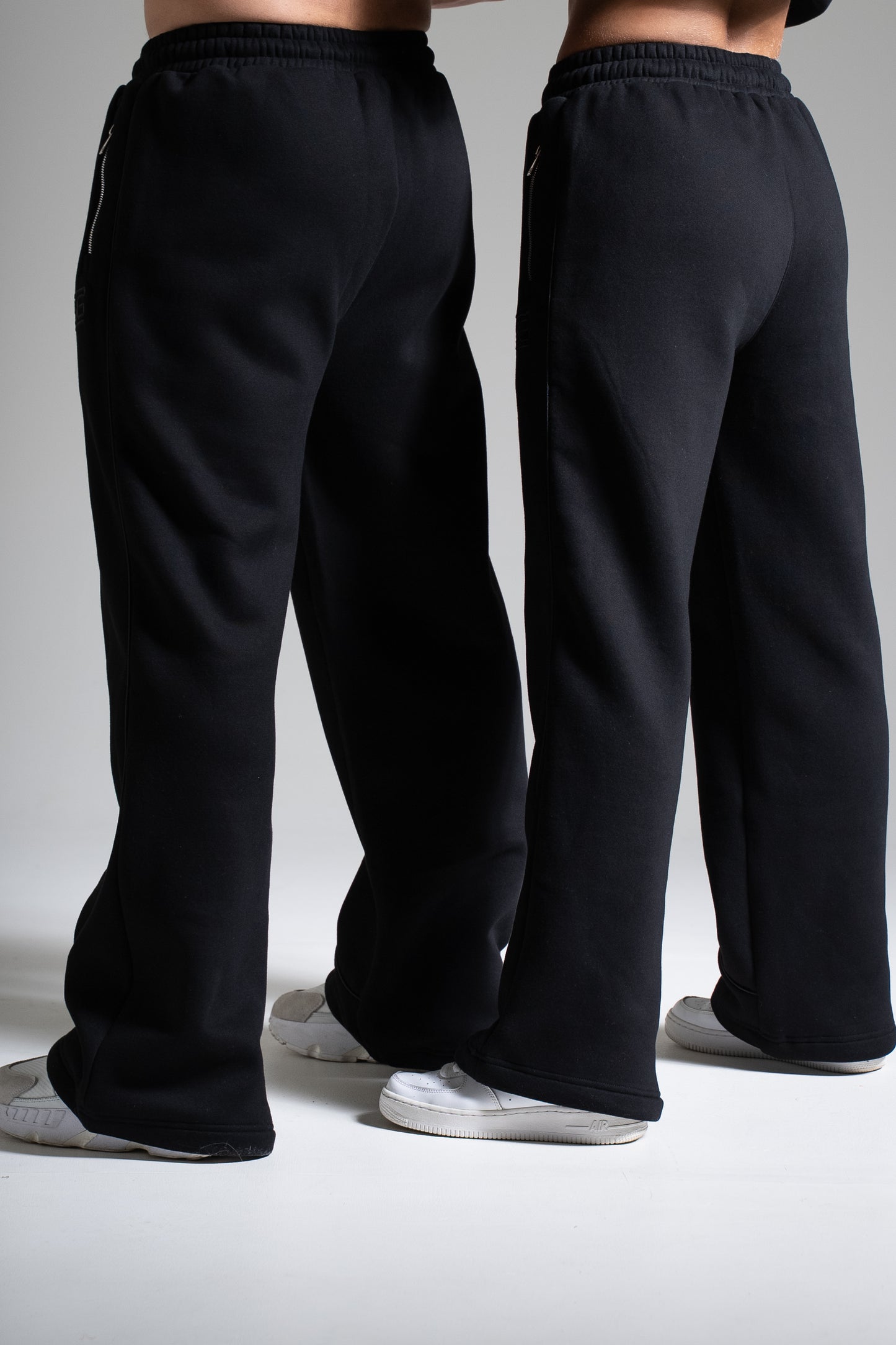 HEAVY zip housut musta