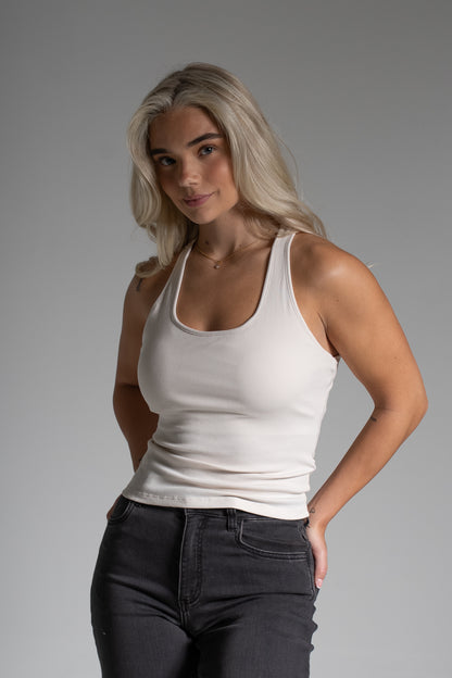 Rib cross back top kerma